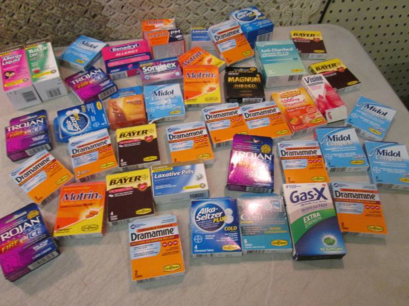 lot 85 image: Lot of Assorted Medicines Etc  B-1...