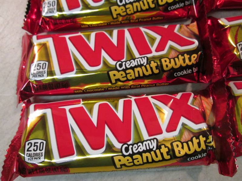 lot 165 image: 12 Twix Creamy Peanut Butter Candy ...