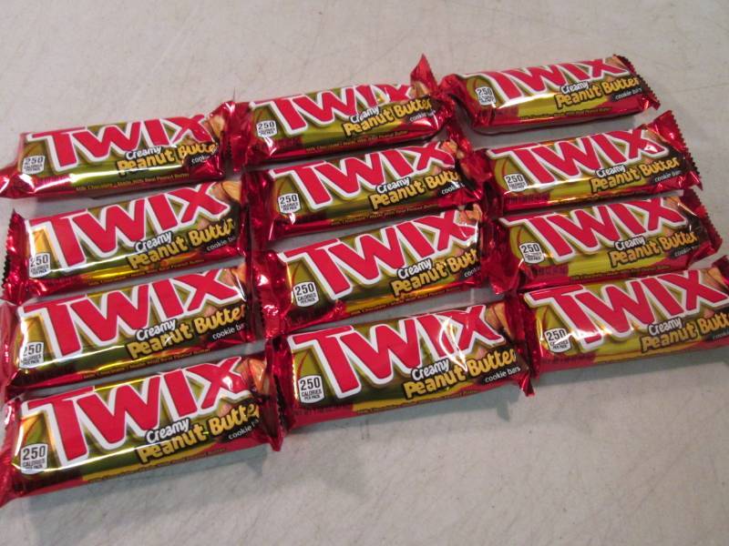 lot 166 image: 12 Twix Creamy Peanut Butter Candy ...
