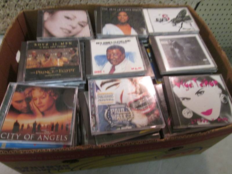 lot 210 image: Large Lot of CDs  C-2...