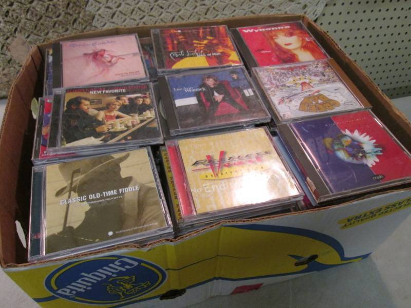 lot 213 image: Large Lot of CDs  C-2...