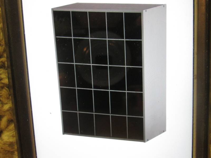 lot 228 image: Closet Maid Espresso Stackable 25-C...