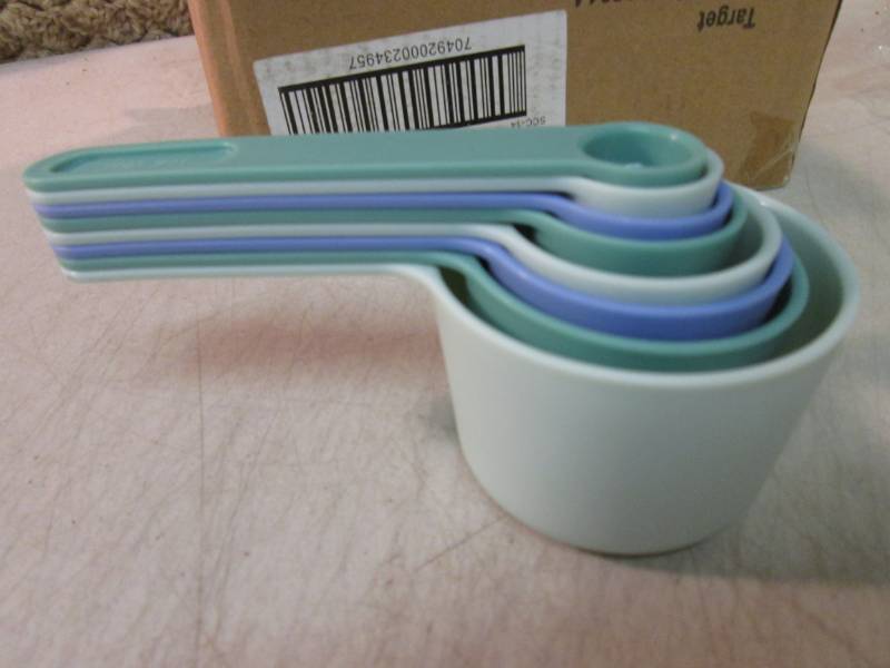 lot 234 image: Case of 8 Sets of Measuring Cups  E...