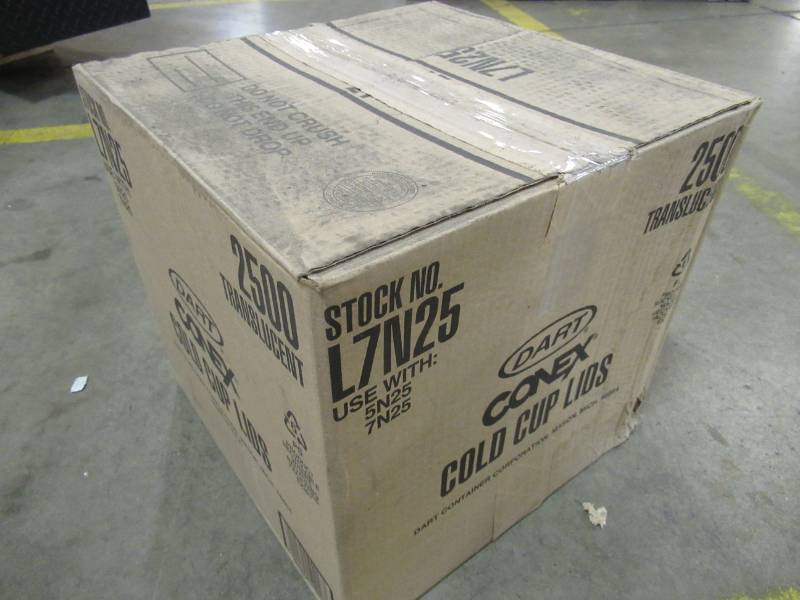 lot 340 image: DART Plastic Cold Cup Lids, Translucent (2,500 Count) DCCL7N25 (25 Sleeves of 100) - 1 Case