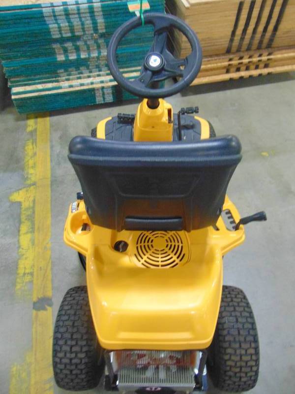 lot 359 image: Cub Cadet 30 in. 382 cc Auto-Choke Engine Hydrostatic Drive Gas Rear Engine Riding Mower CC30H