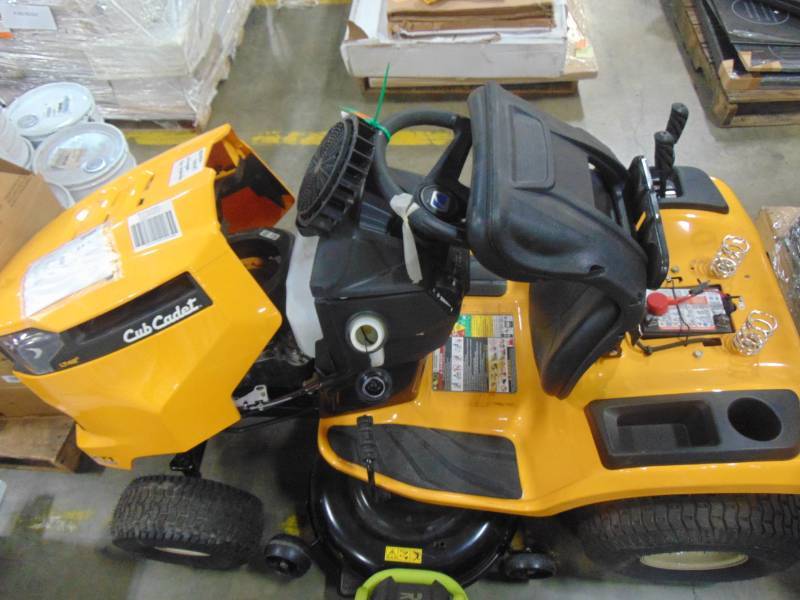 lot 360 image: Cub Cadet XT1 Enduro Series LT 42 in. 18 HP Kohler Hydrostatic Gas Front-Engine Riding Mower LT42