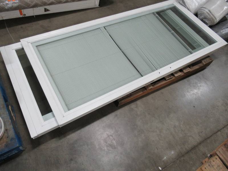 lot 15 image: Andersen 36 X 77 Sliding Patio Doors With Internal Screens - Doors Only