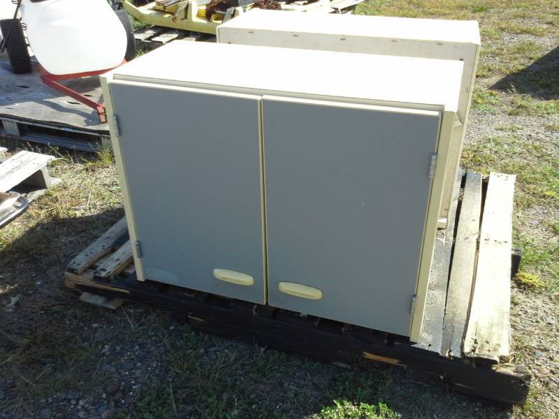 lot 17 image: Lot of (2) Wall-Mount 2-Door Storage Cabinets