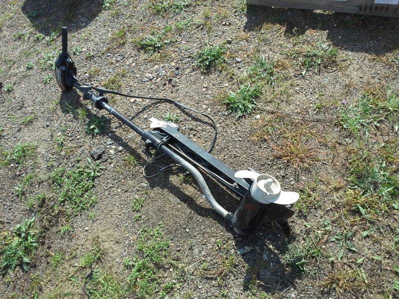 lot 31 image: Outboard Marine Corp. Boat Motor Shaft and Propeller Assembly with Wiring Harness