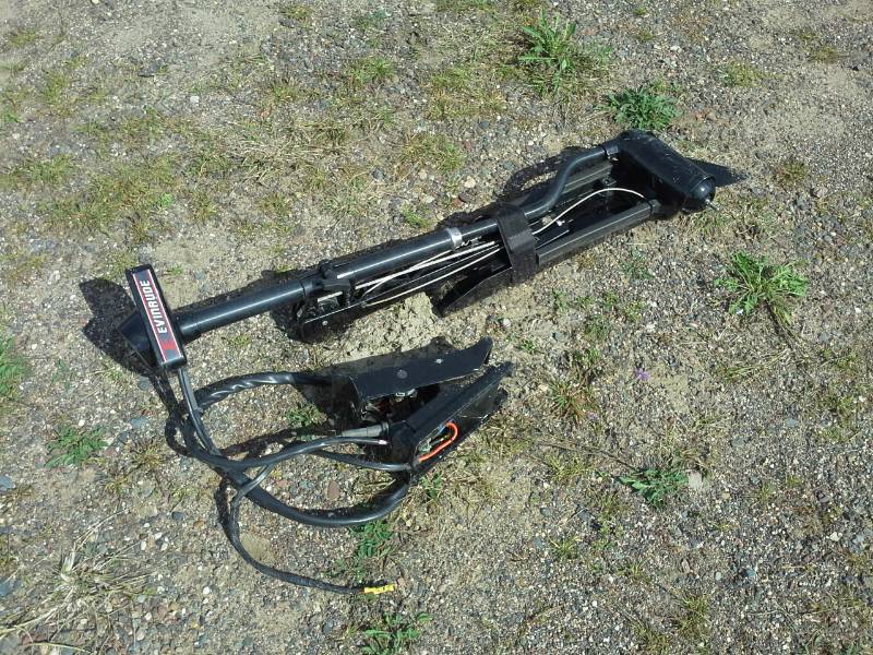 lot 39 image: Evinrude Boat Motor Shaft and Propeller Assembly with Wiring Harness