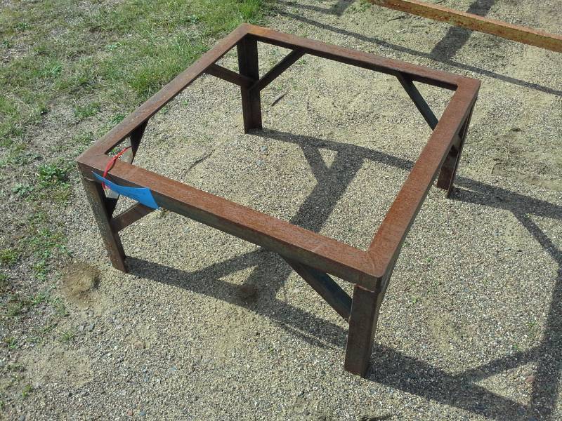lot 51 image: Metal Table Frame