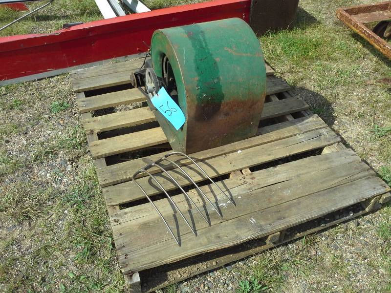 lot 56 image: GE A-C Motor with Thermal Protection Blower Unit