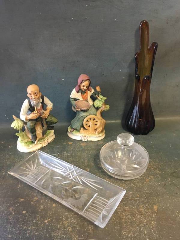 lot 18 image: Glass Serving Dish, Vase and MORE