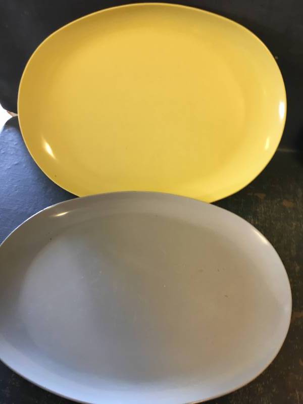 lot 24 image: Kitchen Collectibles
