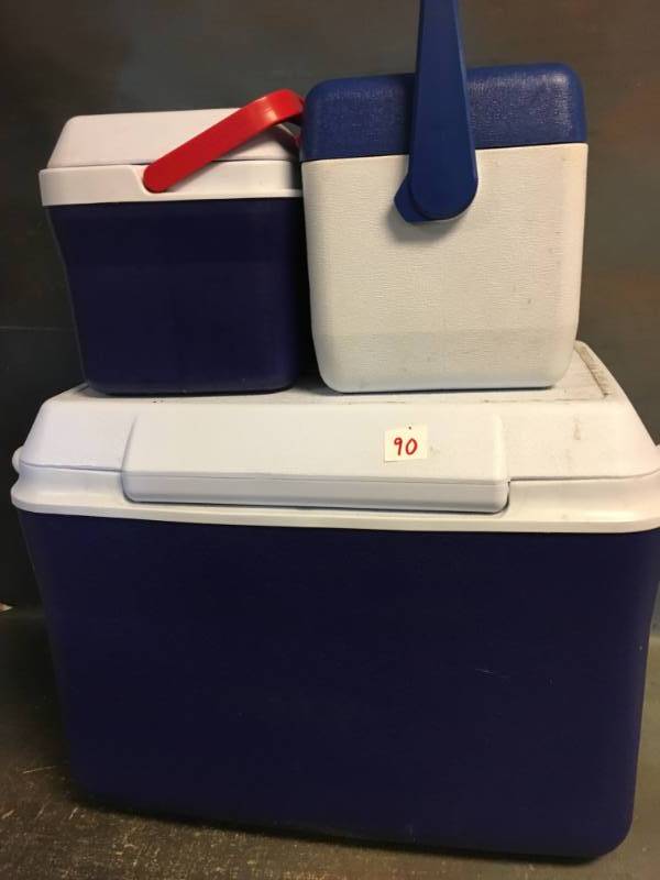 lot 90 image: Coolers