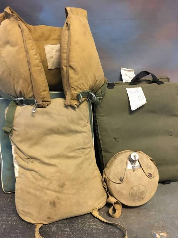 lot 101 image: Vintage items