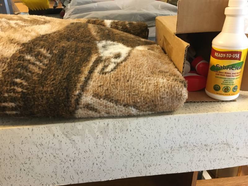 lot 106 image: Blankets