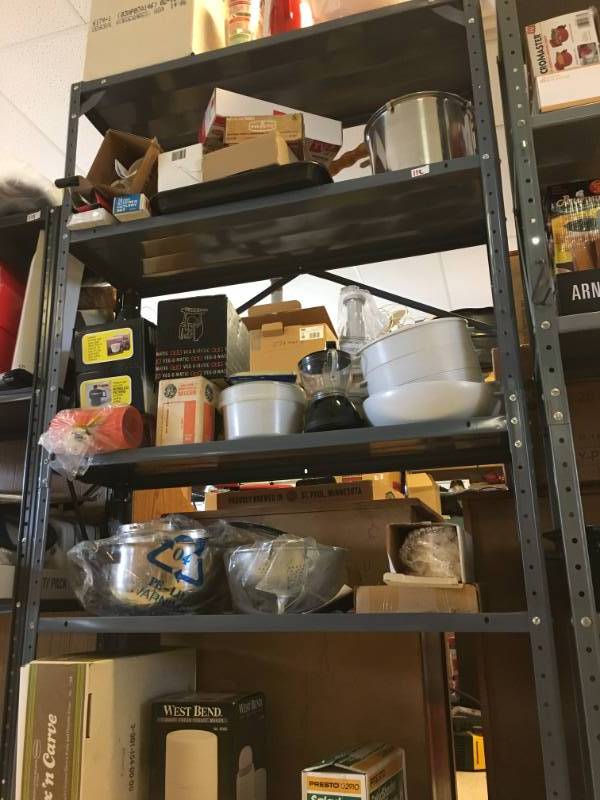 lot 112 image: Kitchen & Shelf