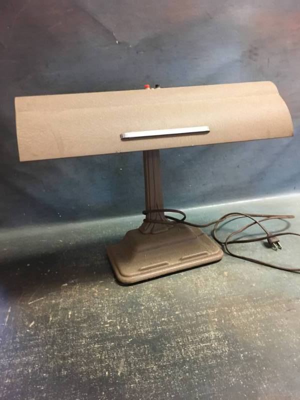 lot 140 image: Desk Lamp