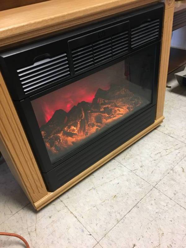 lot 169 image: Heat Surge Moveable Fireplace Heater