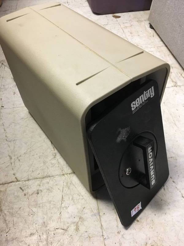lot 198 image: Security Safe