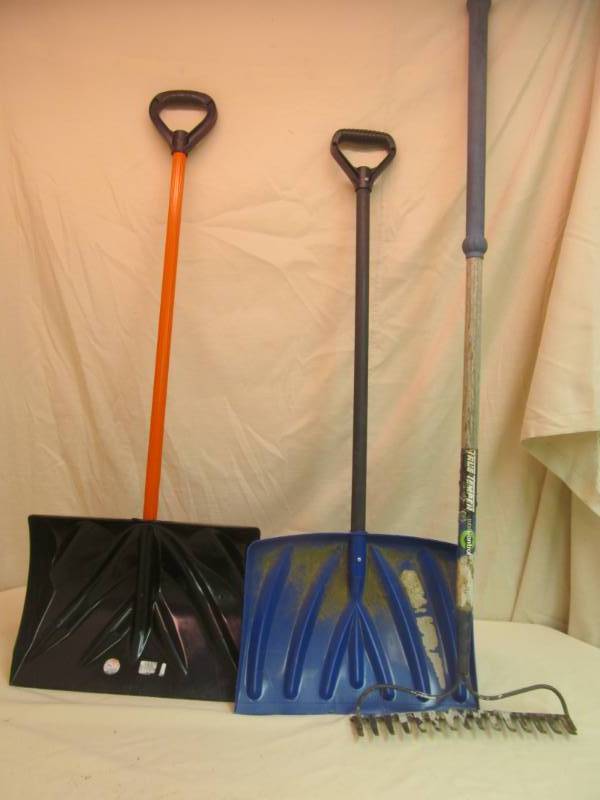 lot 56 image: Snow Shovels, Garden Rake