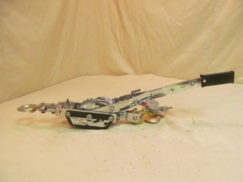 lot 64 image: Terton Come-A-Long