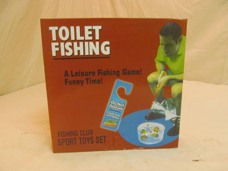 lot 81 image: Novelty toilet fishing game
