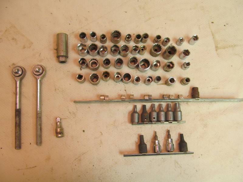 lot 138 image: Ratchets, Sockets, Adapter, Socket Organizer