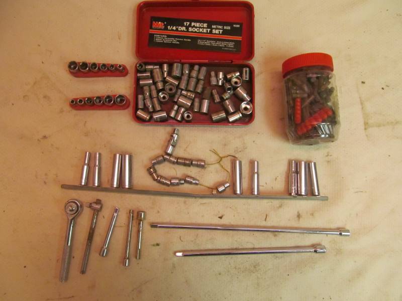 lot 141 image: Drive Sockets, Ratchet, Drive Bits