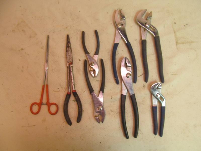 lot 143 image: Variety of standard and slip joint plier, needle nose
