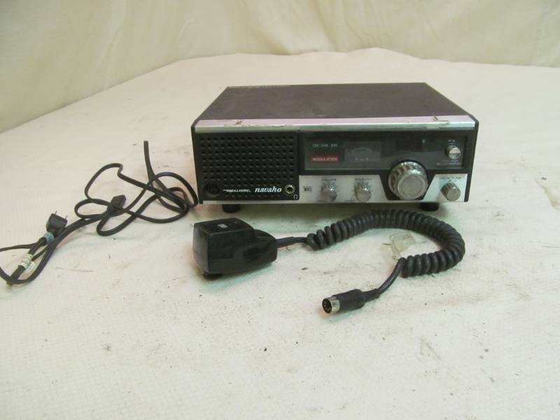 lot 147 image: CB Radio