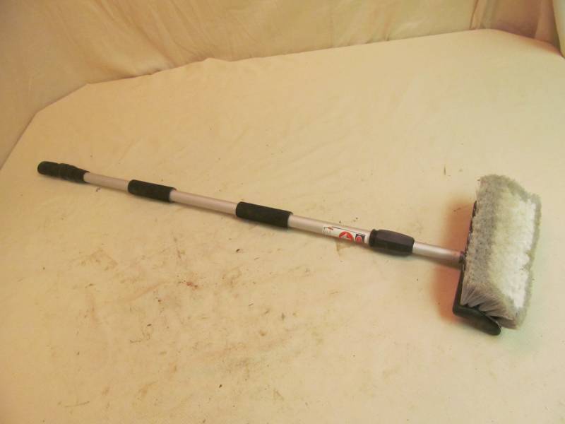 lot 163 image: Wash Brush