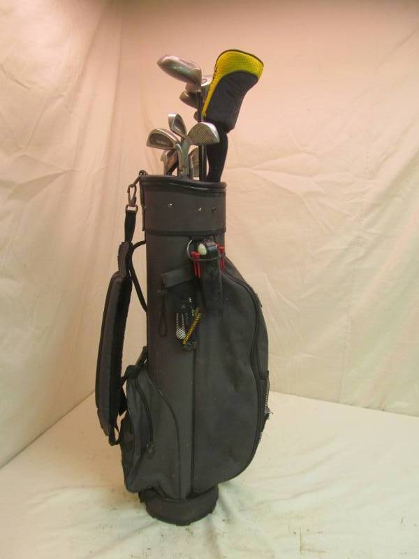 lot 164 image: Golf Bag w accessories