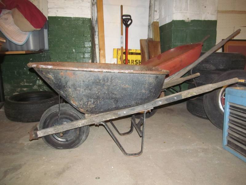 lot 169 image: Wheel Barrow