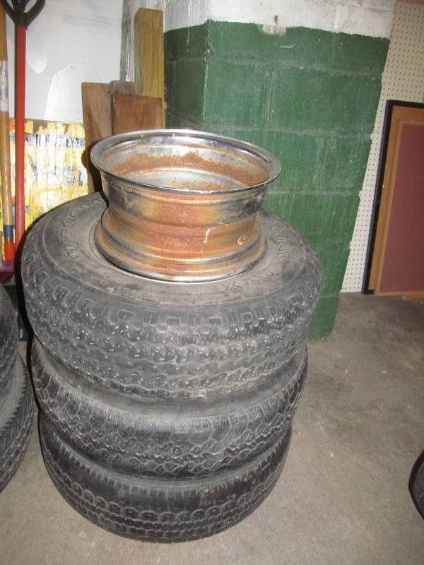 lot 173 image: Chrome Slot Rim