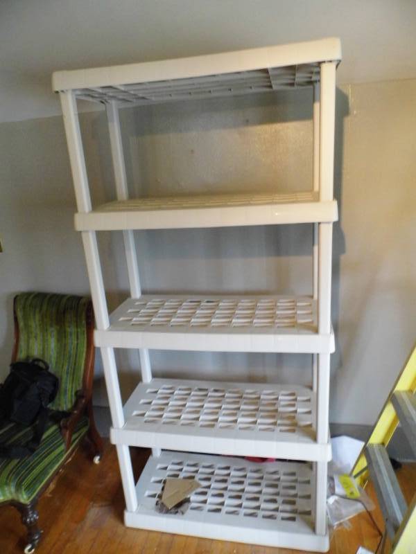 Sterilite Shelf