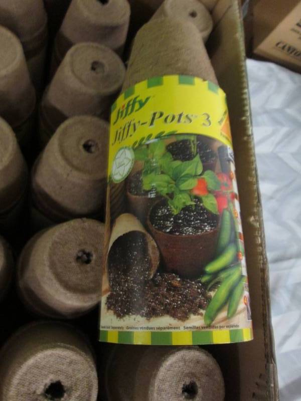 lot 47 image: 18-12pk of Jiffy 3 inch Peat Pots...
