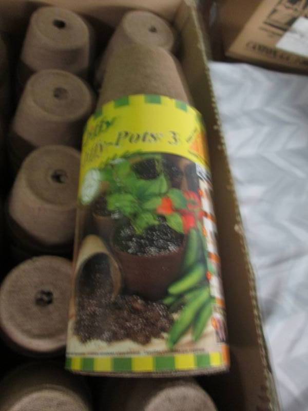 lot 49 image: 18-12pk of Jiffy 3 inch Peat Pots...