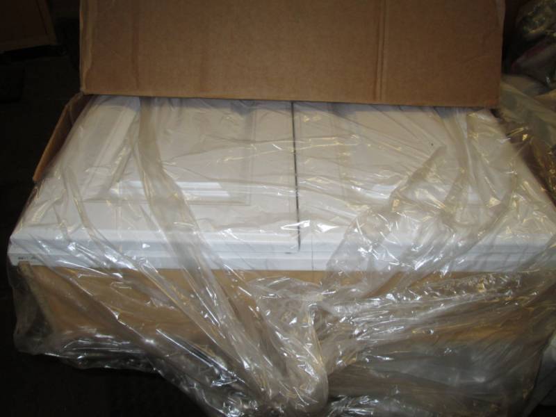 lot 81 image: MasterBath 2 Door 24 inch White Cab...