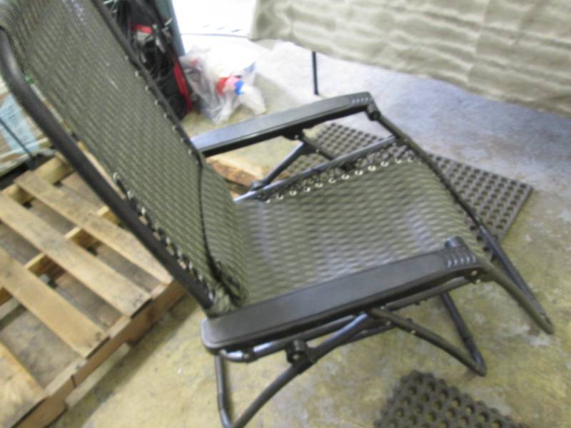 lot 131 image: Zero Gravity Chair- folding...