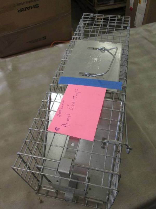 lot 153 image: Small Live Trap by Havahart...