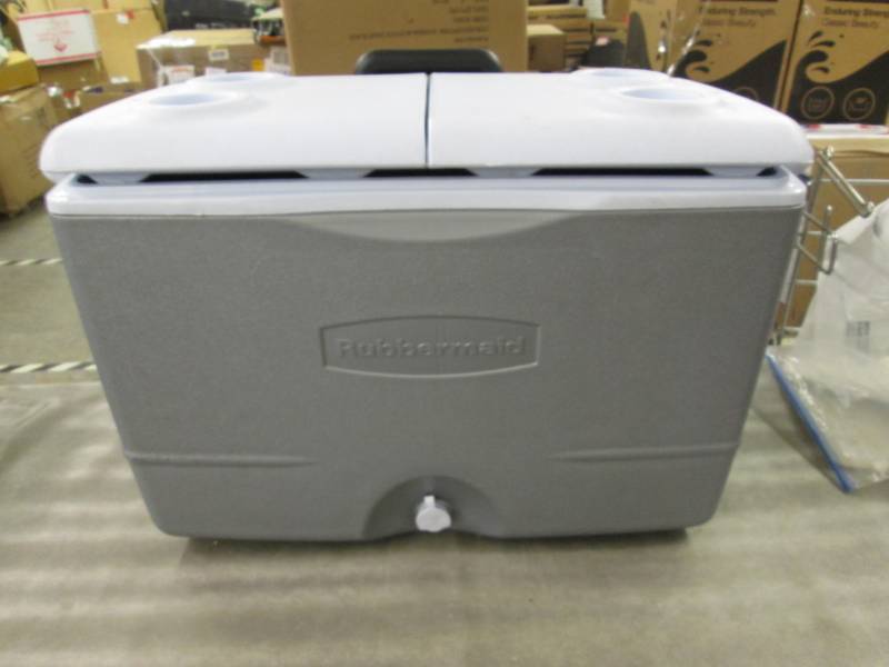 lot 171 image: Rubbermaid Wheeled Cooler...