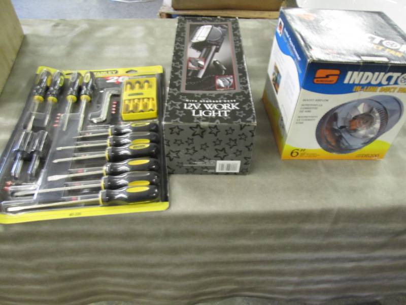 lot 175 image: Duct Fan, 12V Work Light, Stanley S...