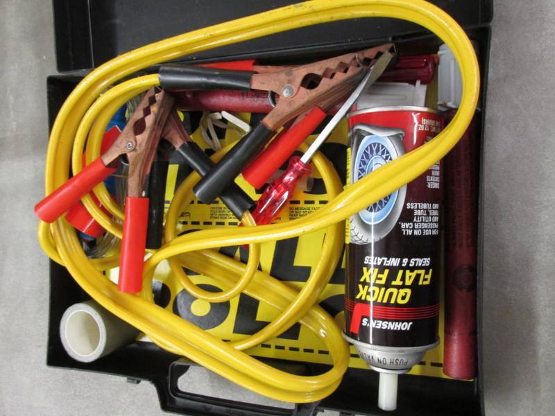 lot 222 image: Car Emergency Kit...