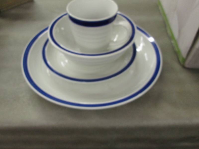 lot 254 image: 8 Place-4pc Stoneware...