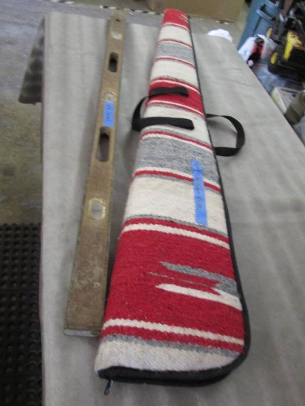 lot 262 image: Vintage Level, Softside Gun Case...