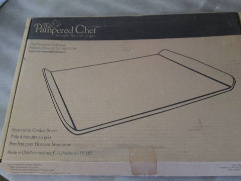 lot 265 image: Pampered Chef Cookie Sheet...