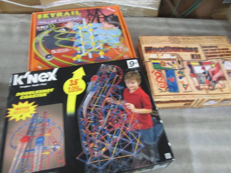 lot 290 image: Knex Roller Coaster Set, Skyrail Ro...