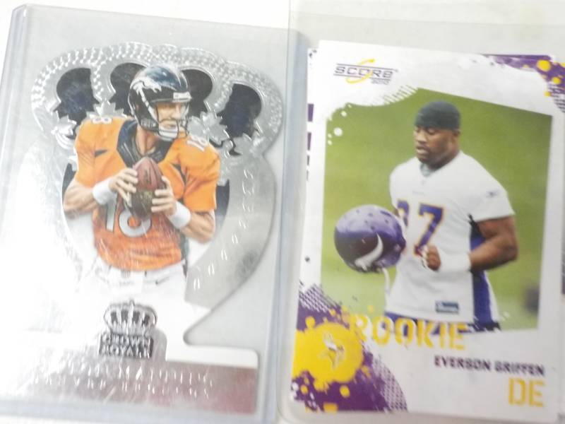 lot 2 image: 3 Football Cards...